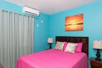 The Hellshire Beach House - Villas