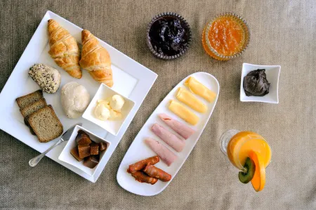 Hotel 3K Barcelona Отели рядом с достопримечательностью «Лиссабонский университетский институт»