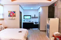 Andong Poong-Gyung Hostel n Library - balcony