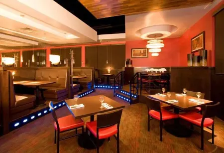 Woodlands Inn & Suites