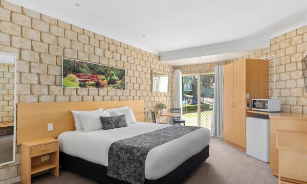 Great Divide Motor Inn