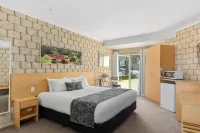 Great Divide Motor Inn Hotels in East Toowoomba