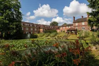 Albrighton Hall and Spa, a member of Radisson Individuals Các khách sạn ở 