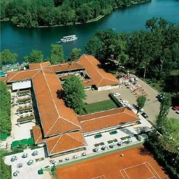 Hotel Herastrau
