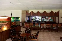 Equator Hotel - bar