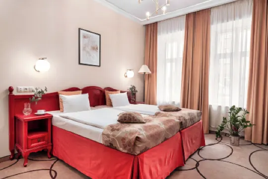 歐羅普斯基酒店