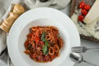 โรงแรมไวท์ บูติก แอนด์ เรสซิเดนเซส