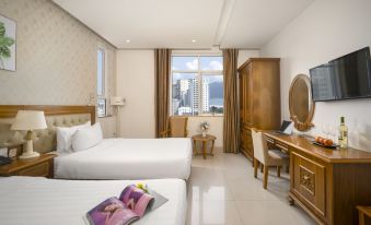 Royal Family Hotel