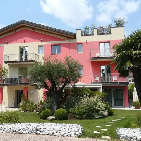 La Grotta Hotel