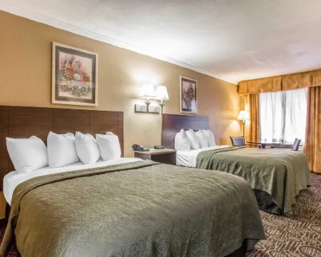 クオリティ イン & スイーツ フォート ジャクソン メインゲート コロンビアのホテル