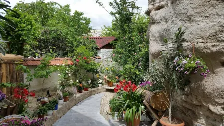 Anatolia Cave Hotel Pension Отели рядом с достопримечательностью «Balloon view»