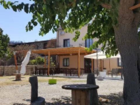 Mama Lina Hotels in Patti