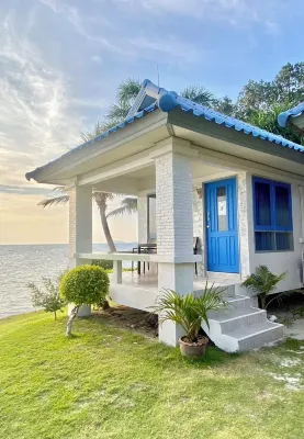 Sunset Beach Villas