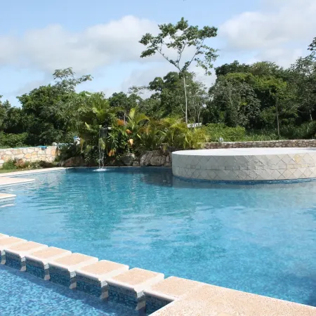 Axkan Palenque, Albercas, Gastronomia Mar y Tierra & Travel Agency