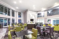 La Quinta Inn & Suites by Wyndham Austin Airport