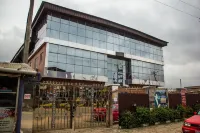 Glasshouse Hotel and Suites Hotels in Ojokoro