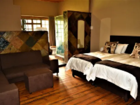 Amaka Private Game Reserve and Safaris Hotel di Ladysmith