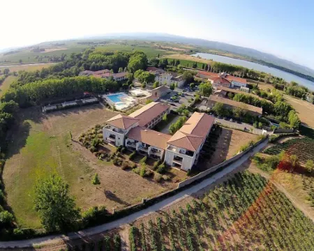 La Résidence du Château de Jouarres Hotels in Aude