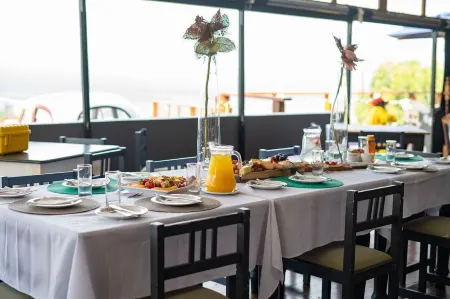 Issaquena Heights Boutique Hotel Отели в г. Книсна