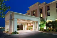 Hampton Inn & Suites Cincinnati-Union Centre Hotel dekat Las Copas Mexican Restaurant