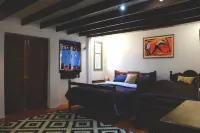 Pimthong Place Hotels near KMITL School of Architecture, Art and Design