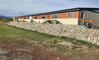 Hooks Hideaway Motel