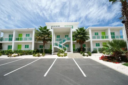 Piscadera Harbour Village