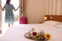 Hotel Castel Miramonti - balcony