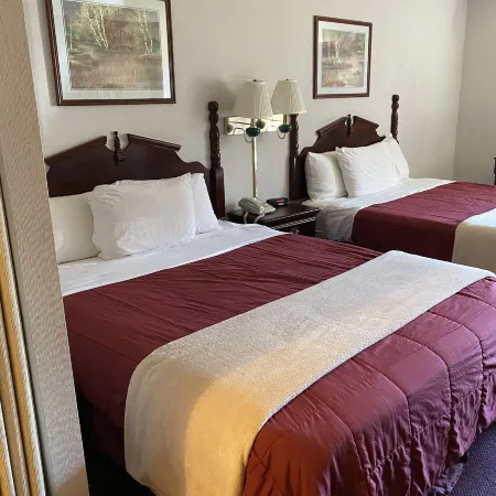 Voyageur Inn and Conference Center