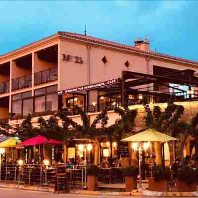 Hotel le Saint Jean Hotel Exterior
