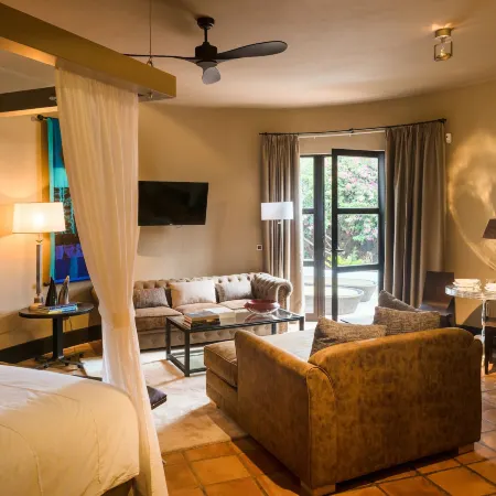 5 Suites