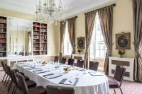 Buxted Park Country House - Parkplatz