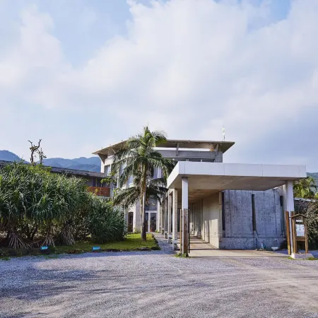 Iriomotejima-Jungle Hotel Painumaya