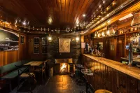 Loch Leven Hotel & Distillery Hotels in Glencoe