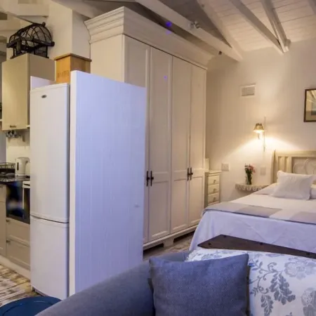 Maison H Guest House