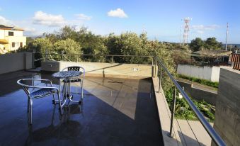 Art House Quartu - Margine Rosso