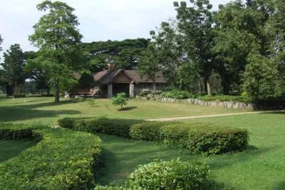 Sawang Resort Golf Club and Hotel Hotels near Khao Yoi