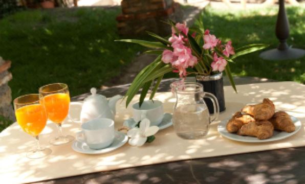 Bookbreakfast - Housity