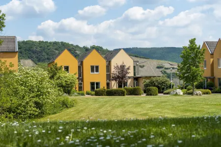 Eurostrand Resort Moseltal Отели в г. Херль