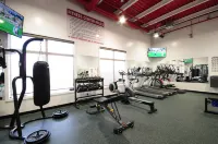 Ramada by Wyndham Emerald Park/Regina East - Gym