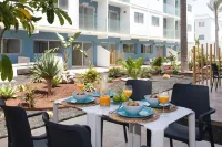Bristol Sunset Beach - Holiday Apartments - breakfast