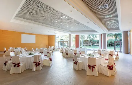 Acta Sant Just Отели рядом с достопримечательностью «Hospital Sant Joan De Deu»