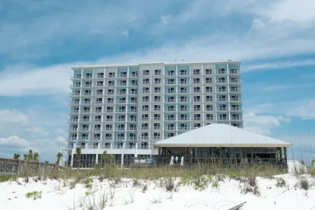 Fairfield Inn & Suites Pensacola Beach Отели рядом с достопримечательностью «Pensacola Beach Gulf Pier»