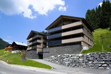 Aparthotel Alpinresort Damüls Отели в г. Дамюльс