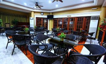 Kapis Mansions Hotel