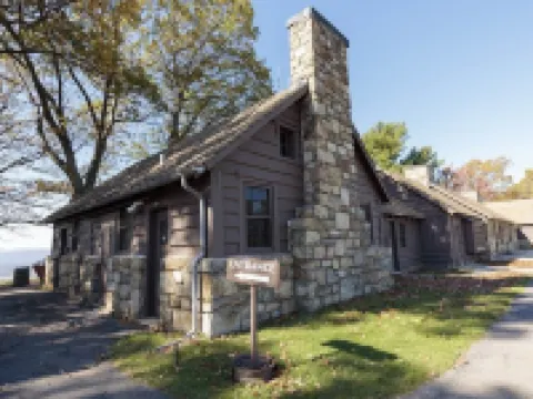 สกายแลนด์ โรงแรมในPage County