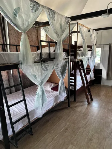 รูปภาพของเอ็มบาร์ โฮสเทล หาดริ้น