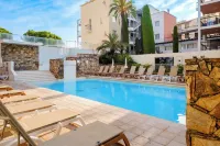 Résidence Pierre & Vacances Premium Port Prestige - مسبح