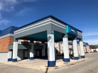 Clarion Pointe Beckley - Bãi đậu xe