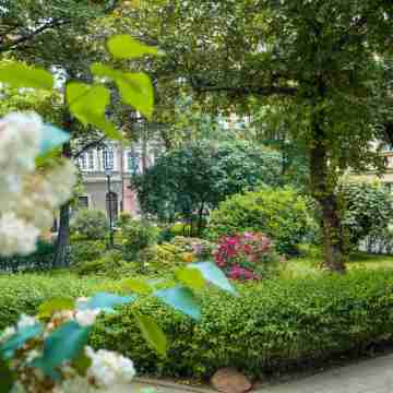 Ego Apartments Old Town Hotel Exterior